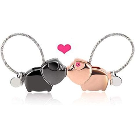 Portachiavi coppia detachable auto uomo donna, anello e catena baciando maiale, perfetto per regalo alla tua fidanzata.