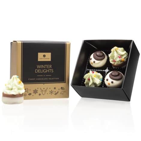 Delizie Invernali 4 – Dolcetti di cioccolato a forma di albero di Natale e pupazzo di neve fatti a mano.