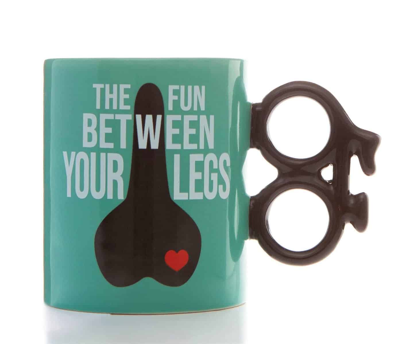 Boxer Gifts Tazza divertente tra le gambe da bici | manico unico a forma di ciclo, divertente regalo di Natale segreto per ciclisti, ceramica, blu, taglia unica