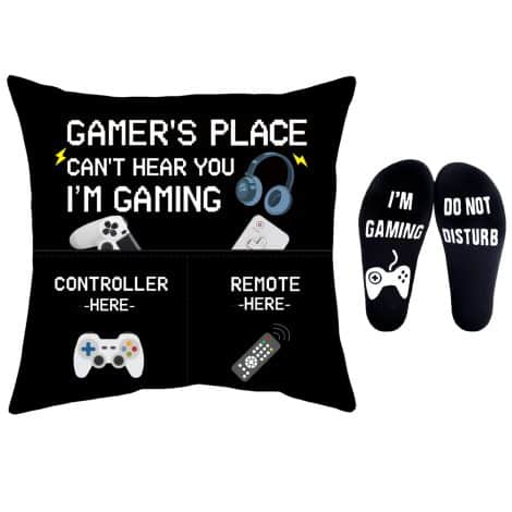 Regalo da gamer per ragazzi: set con federa da 45,7 x 45,7 cm con doppie tasche e calzini divertenti.
