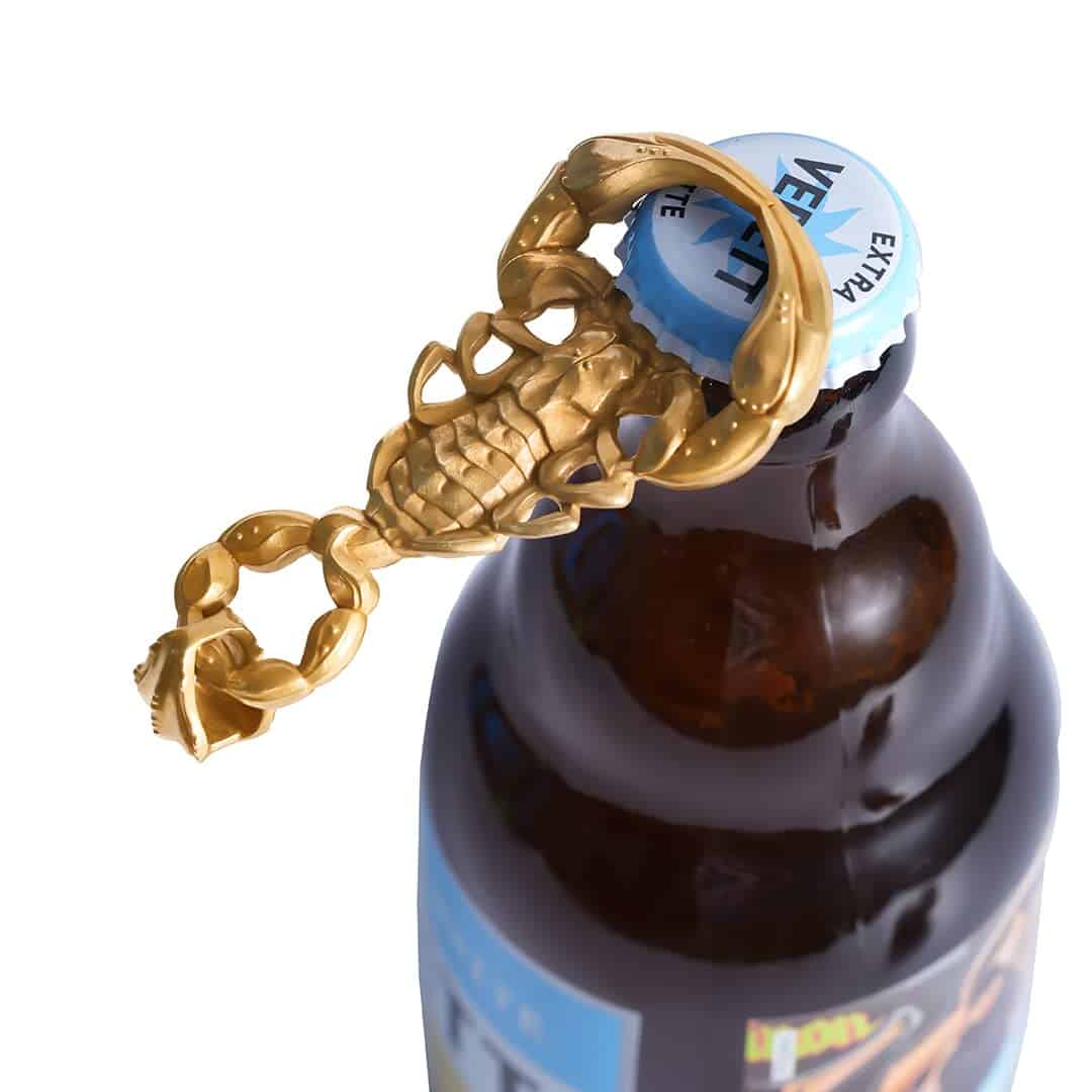 COPPERTIST.WU Apribottiglie Scorpion, Apribottiglie Divertenti Birra, Portachiavi Apribottiglie in Ottone, Decorazione Vintage per Casa e Bar, Regalo per Uomo Originale (Scorpion)