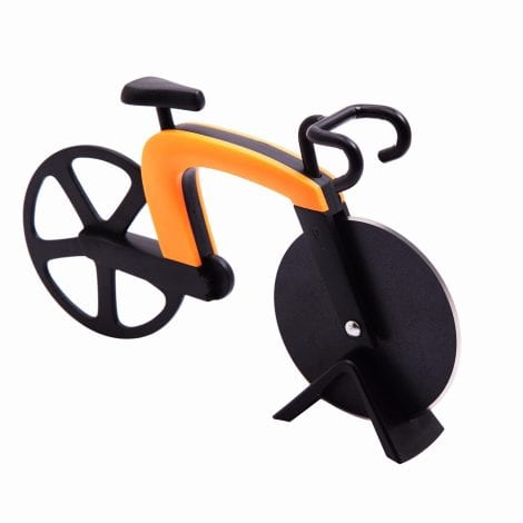 G.a HOMEFAVOR Tagliapizza da cucina a forma di bicicletta in acciaio inox con lama antiaderente e cavalletto.