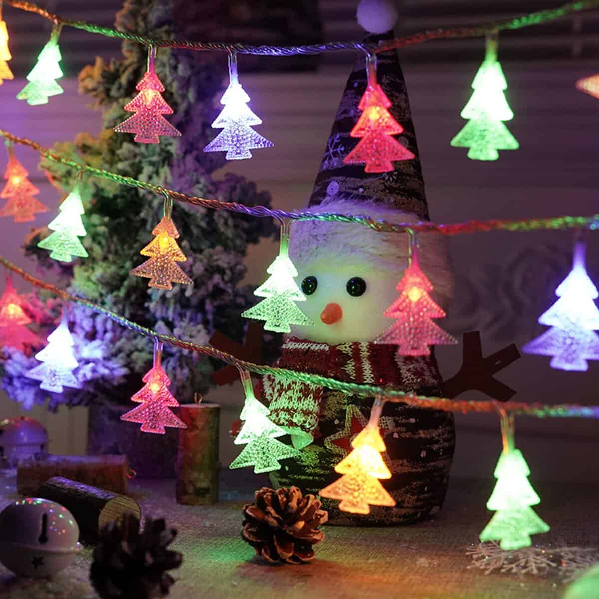 AUAUY Luci di Natale, 6M 40 LED Catena Luminosa Fiocco di Neve a Batteria Luci Stringa Natalizie Decorazione, per Natale Matrimonio Compleanno Festa Fecorazione Interna ed Esterna (Colore)
