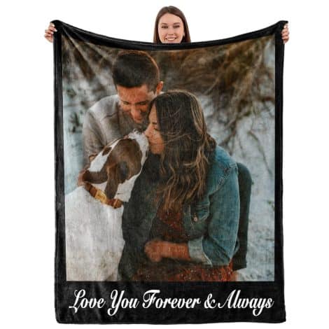 Coperta Personalizzata “Amore Infinito”: Il regalo perfetto per il tuo partner, con foto e testo unico.