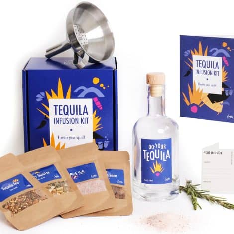 Confezione Infusione Tequila di Craftly | Mix per Cocktail Casalinghi | Set Regalo Tequila | Regalo per amici e partner | Ideale per San Valentino | Spezie e Bottiglia inclusi.