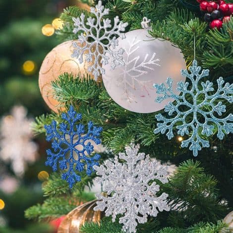 24 Fiocchi di Neve Naler Decorativi con Glitter per Albero di Natale e Feste Natalizie, Bianco, Argento, Blu Reale.
