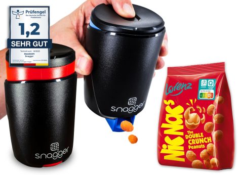 Duplicato Snagger- Il pratico distributore di snack, per spuntini senza sporcare le mani, ideale per arachidi, NicNacs, UVM, gamer, perfetto come regalo per uomini e donne. (Snagger doppia confezione classica)