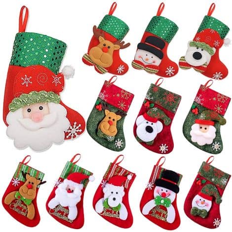 Set di 12 piccole calze natalizie per bambini, ideali come sacchetti regalo per camino/albero/casa, con Babbo Natale, pupazzo di neve, renne, decorazioni e ornamenti di Natale.