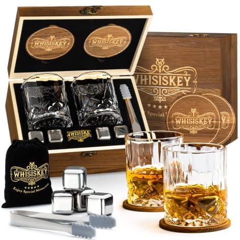 Whiskikey – Set di bicchieri da whisky – Regali per lui – Accessori whisky – Regalo uomo – Include 2 bicchieri, pinze, sottobicchieri, 4 cubetti di ghiaccio riutilizzabili.