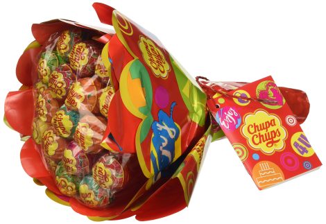 Bouquet di caramelle Chupa Chups con gusti misti di limone, arancia, fragola, mela, anguria e ciliegia.