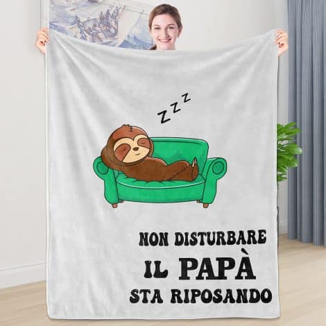 Regalo Papà Compleanno: Coperta soffice a tema bradipo per i momenti di relax.