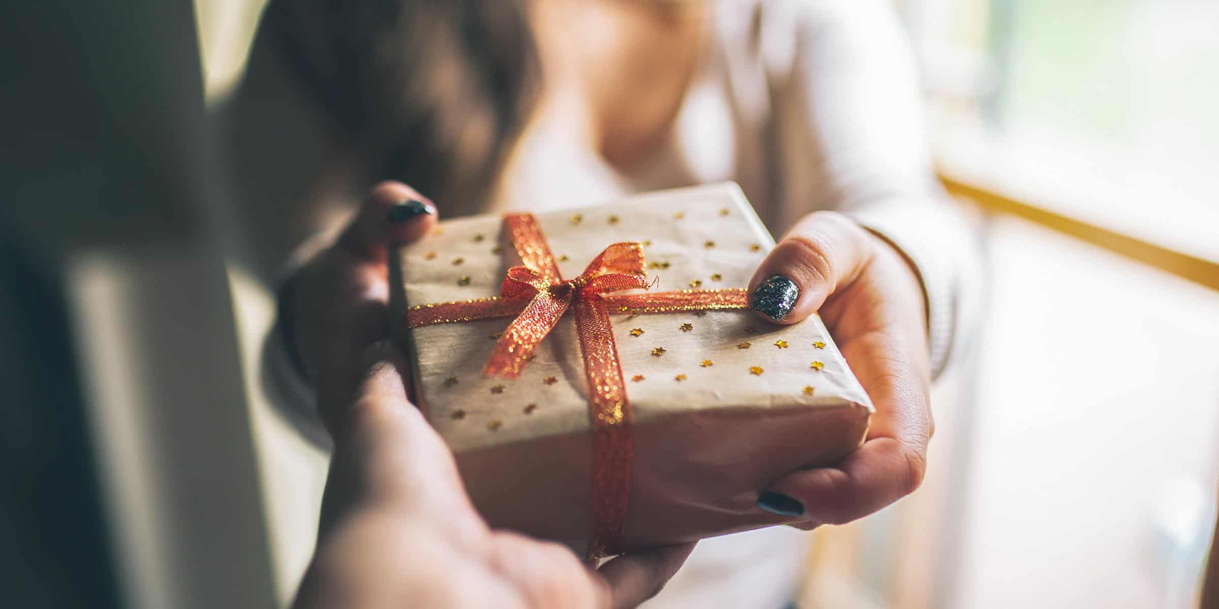 I migliori regali per donne: Scopri cosa le farà davvero felici!